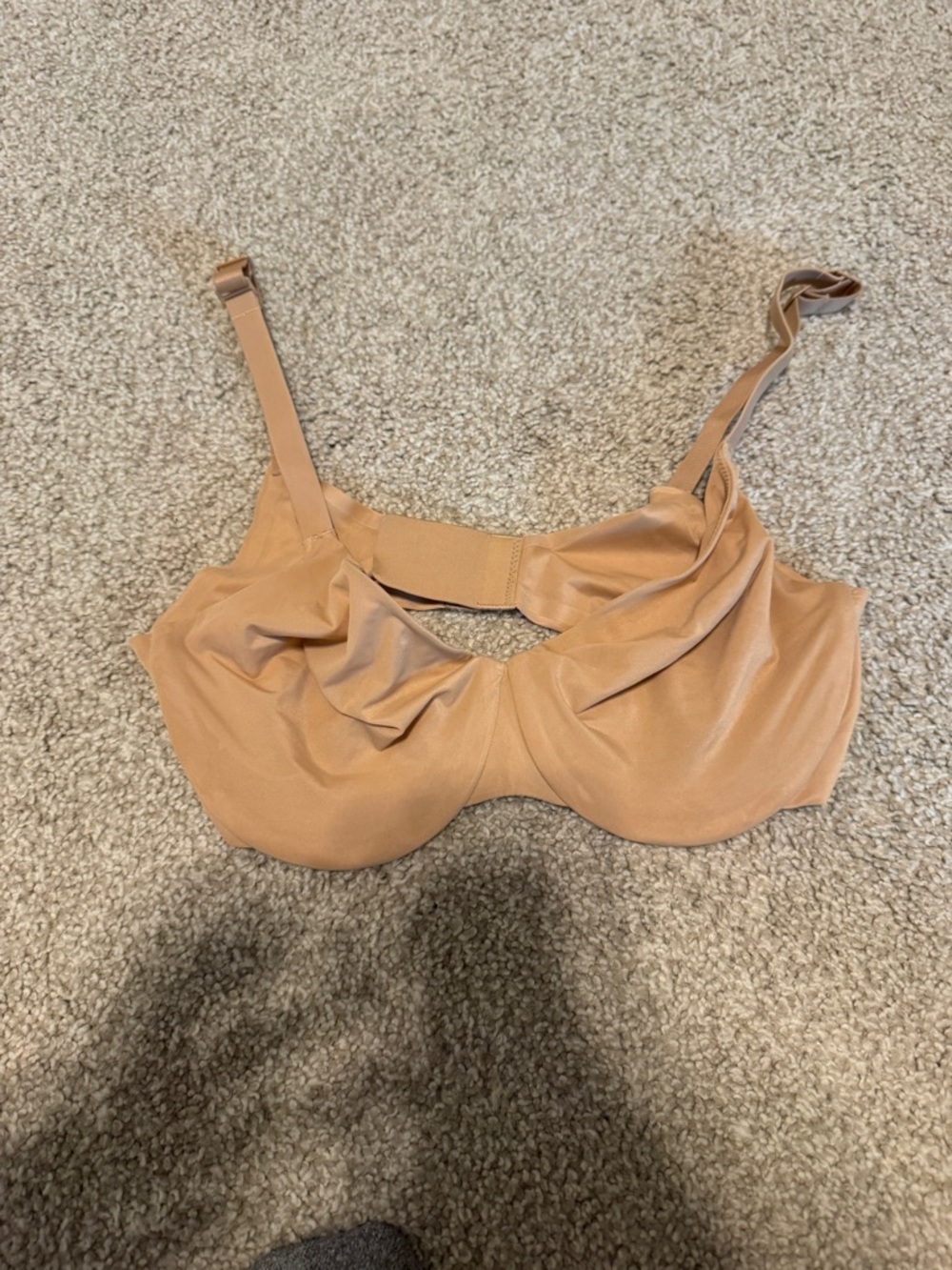 New skims 34c Nude/Tan Underwire Bra - Smooth Seamless Look